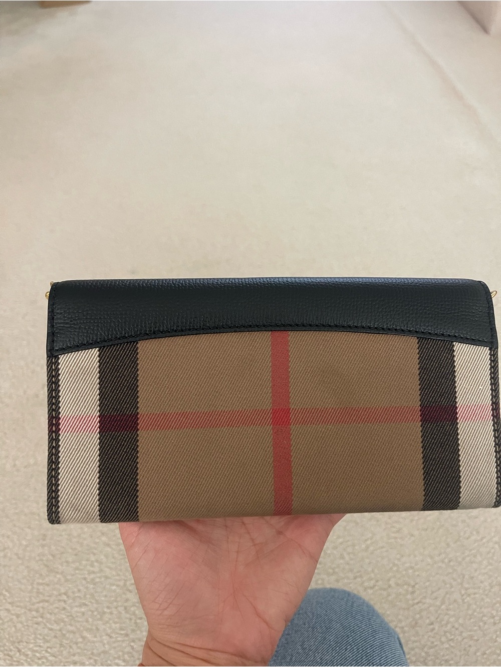 Burberry Henley Wallet on Chain - Picture 9 of 9